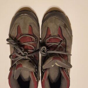 Lands End Women's Hiking Boots - Gray and Burgundy - Size 8